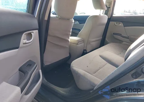 2013 Honda Civic Lx z USA, uszkodzony, nr VIN 2HGFB2F55DH517381